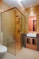 Le Eminence Hotel Convention & Resort Ciloto - Puncak