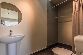 Loch Vista Lake View Villa Accommodation