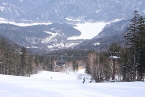 Cottage Primal Stage