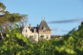 Château Saint Pierre de Serjac