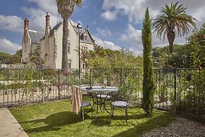 Château Saint Pierre de Serjac