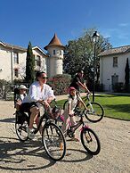 Château Saint Pierre de Serjac