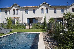 Château Saint Pierre de Serjac