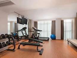 Lucky Holiday International Hotel Pazhou Convention and Exhibition Cen