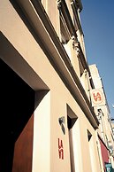 Lala Hotel