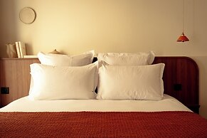 Lala Hotel