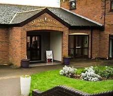 Miskin Manor Hotel And Health Club