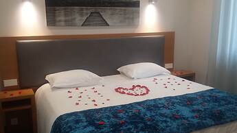 Whales Bay Hotel