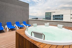 Hampton by Hilton Medellin