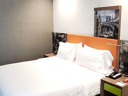 Hampton by Hilton Medellin
