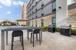 Home2 Suites by Hilton Dallas Addison