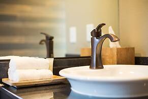 The Oxbow Hotel
