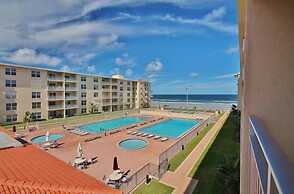 Sea Coast Gardens III 2 Bedroom Condo by Great Ocean Condos