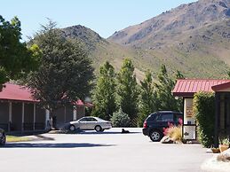 Sierra Motel
