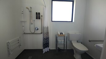 Sierra Motel