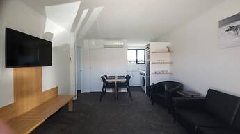 Sierra Motel