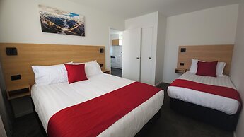 Sierra Motel