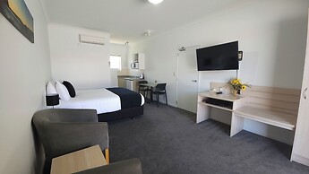 Sierra Motel
