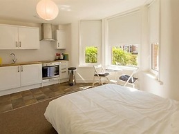 Beddoe Apartments