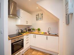 Beddoe Apartments