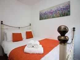 Beddoe Apartments