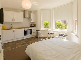 Beddoe Apartments