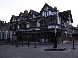 Beddoe Apartments