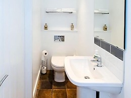 Beddoe Apartments