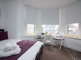 Beddoe Apartments