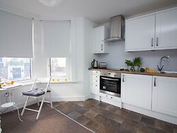 Beddoe Apartments