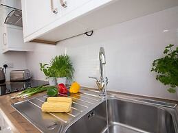Beddoe Apartments
