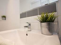 Beddoe Apartments