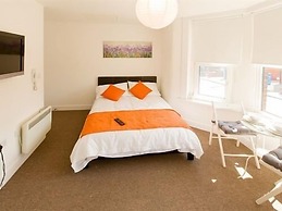Beddoe Apartments