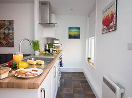 Beddoe Apartments