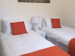 Beddoe Apartments
