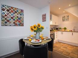 Beddoe Apartments