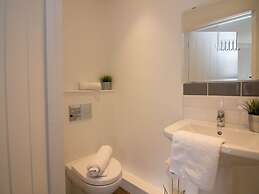 Beddoe Apartments