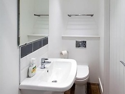 Beddoe Apartments