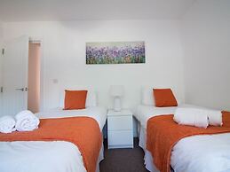 Beddoe Apartments