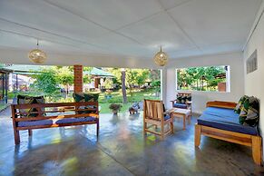 Kamunjila Lodge
