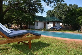 Kamunjila Lodge