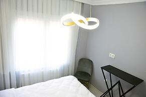 Bright Apart Hotel