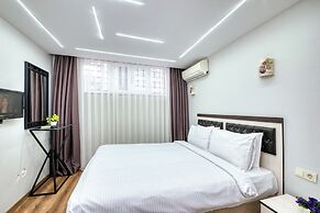 Bright Apart Hotel