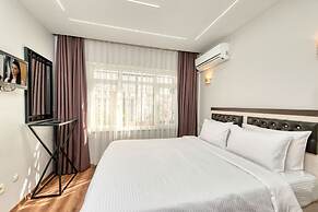 Bright Apart Hotel