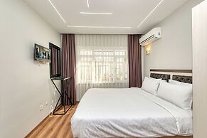 Bright Apart Hotel