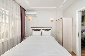 Bright Apart Hotel