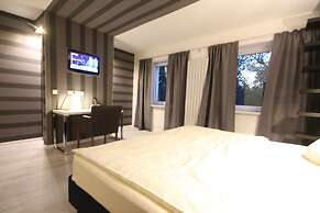 SL'otel - Budget