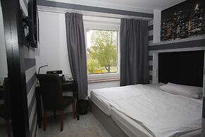 SL'otel - Budget