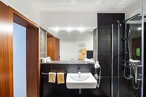 SL'otel - Budget