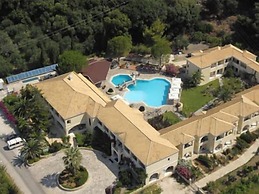 Karavostasi Beach Hotel